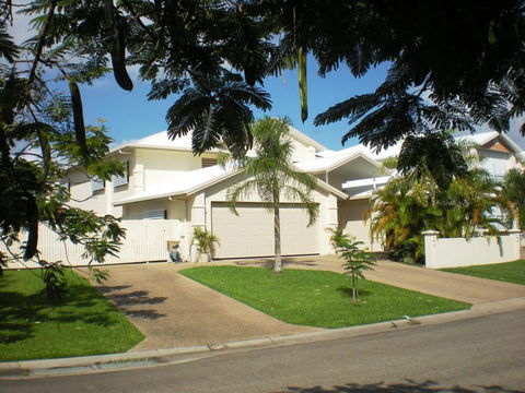 Poinciana Terraces - Travel Agents 0