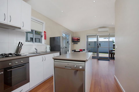 Portland Holiday Village - Travel Agents 3