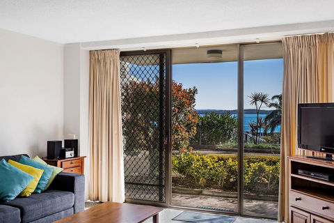 Portside, Unit 8/1 Donald Street - Cruises Travel 1