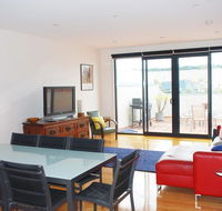 POSITION PERFECT CENTRAL INVERLOCH - Travel Search