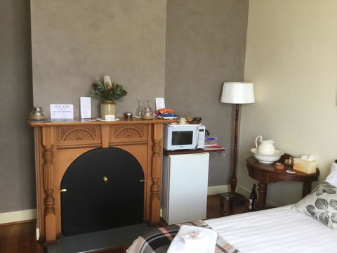 Pump Jack B&B - Tourism Guide 3