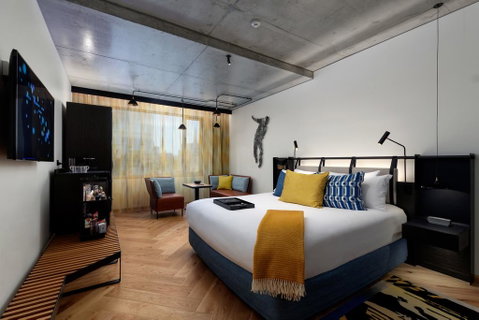 QT Melbourne - Tourism Guide 2