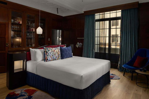 QT Sydney - Tourism Guide 2