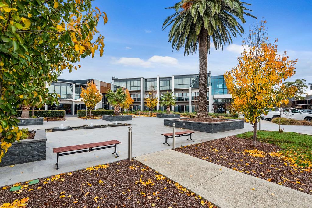 Taylors Lakes VIC Tourism Guide