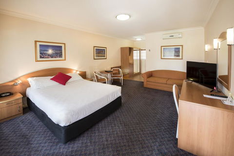 Quality Inn Penrith Sydney - Travel Search 2