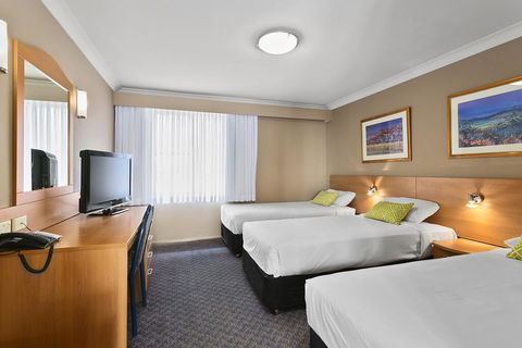 Quality Inn Penrith Sydney - Travel Search 1