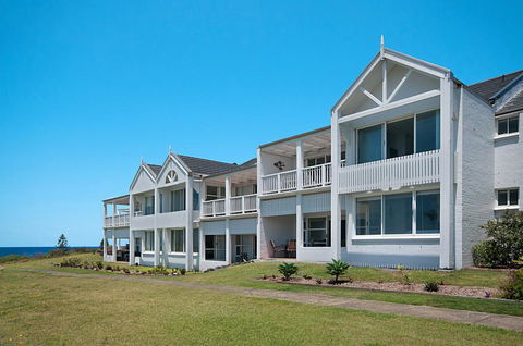 Quarterdeck Unit 2 - Lennox Head - Cruises Travel 2