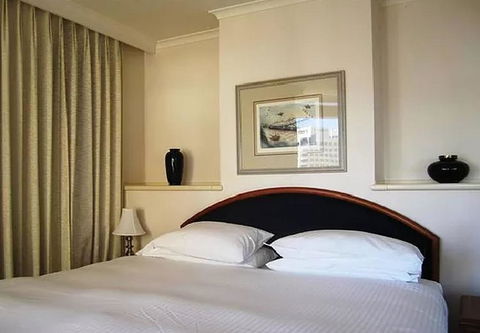Quay West 2208 - Travel Search 0