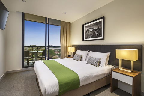 Quest Chatswood - Cruises Travel 0