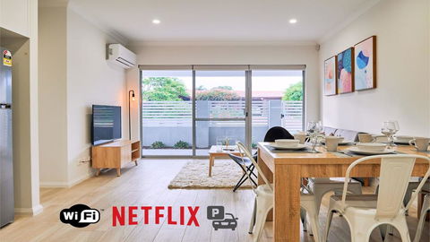Quiet Large Balcony Living - Travel Search 0