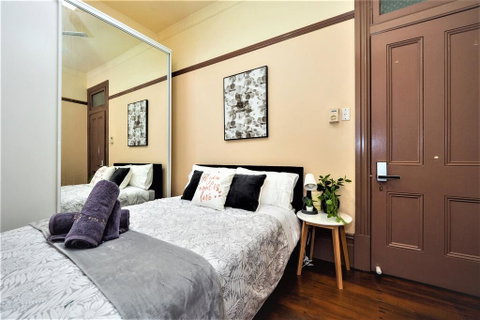 Quiet Private Room In Strathfield 3min To Train Station8 - Tourism Guide 0