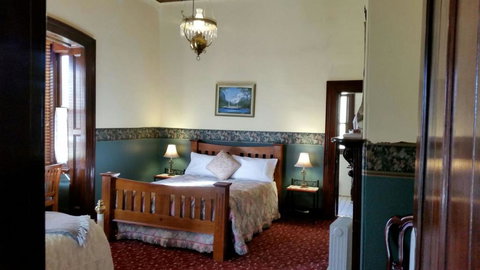 Ranelagh House - Tourism Guide 1