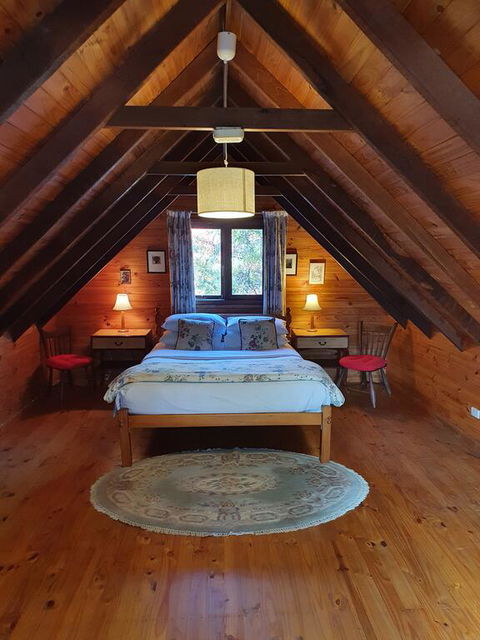 Redgum Hill Country Retreat - Cruises Travel 1