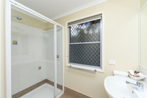 Reflections Holiday Parks Massy Greene - Travel Agents 3