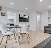Renovated unit in the heart of Macquarie Park - Cruises Travel