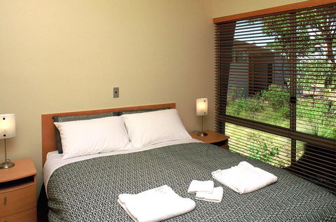 Ridgetop Retreats - Deep Creek Conservation Park - Travel Agents 1