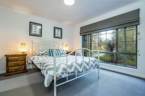 RIPPLE DREAM - INVERLOCH - Travel Search 1