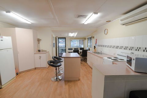 Riverfront Getaway - Mannum - Cruises Travel 2