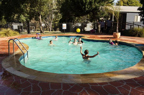 Rivergum Holiday Park - Travel Agents 0