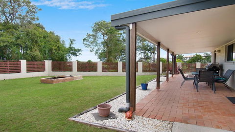Robins Place - South Ballina - WiFi- Pet Friendly - Cruises Travel 1