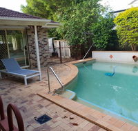 Robyn's Nest - Hosted Bed and Breakfast - Tourism Guide