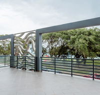 Rockingham Beachfront Apartment - Travel Agents