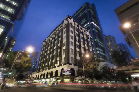 Royal Albert Hotel - Tourism Guide 0