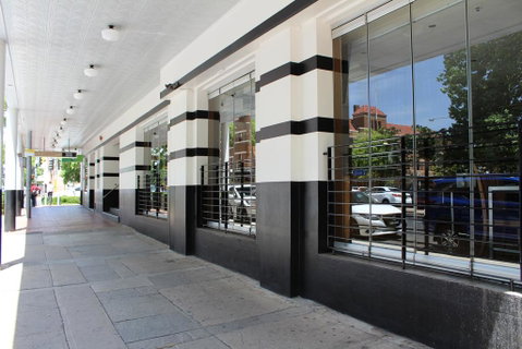 Royal Hotel Orange - Tourism Guide 1