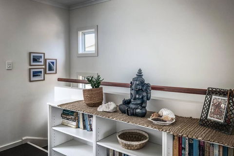 Samphire Beach House - Travel Search 3