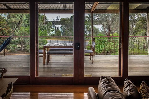 Samphire Beach House - Travel Search 0