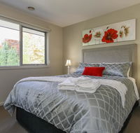 Sanctuary Close - Tourism Guide