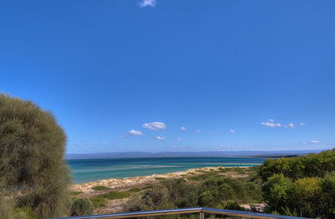 Sandbar Beach House - Tourism Guide 3