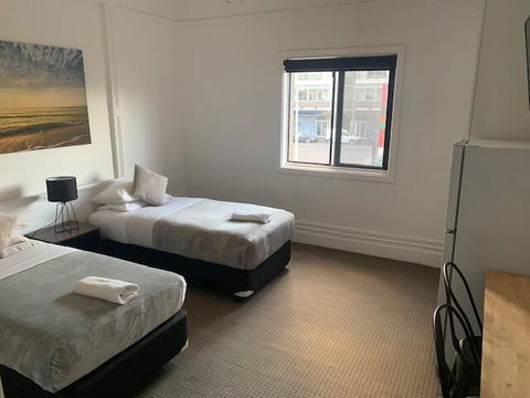 Sandy Bottoms Guesthouse - Cruises Travel 2