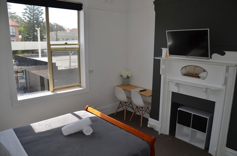 Sandy Bottoms Guesthouse - Cruises Travel 0