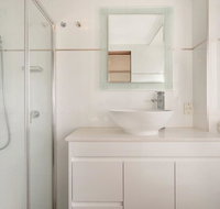 Sapphire Waters Unit 3 - Travel Agents