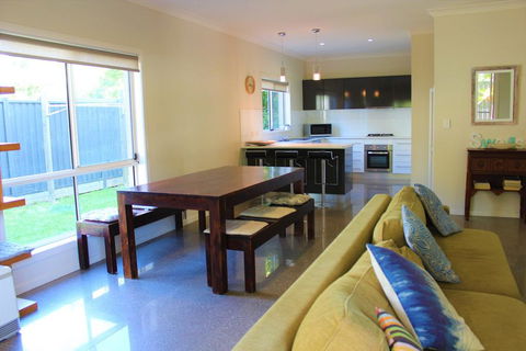 Sawtell Swells - Travel Agents 2