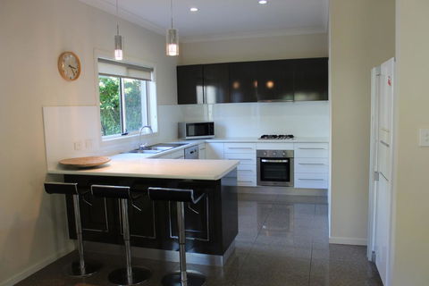 Sawtell Swells - Travel Agents 3
