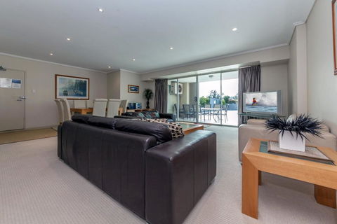 Scirocco, Unit 1/23 Tomaree Street - Cruises Travel 2