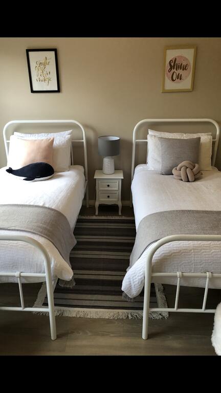 Sea Change Guesthouse - Tourism Guide 3