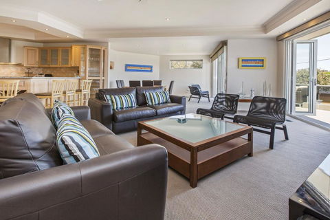SEA GRANGE - MORNINGTON - Tourism Guide 3