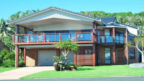 Sea-Ann - Lennox Head - WiFi - Cruises Travel 0