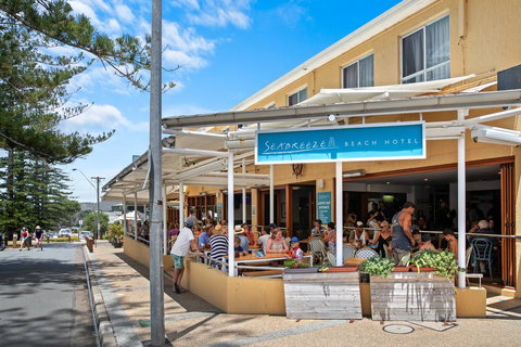 Seabreeze Beach Hotel - Tourism Guide 0
