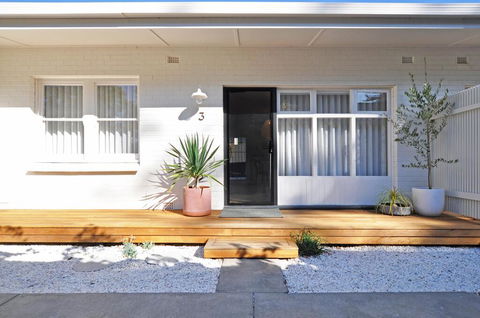 Seed At Arlo's - Refined Luxury In Glenelg - Tourism Guide 1