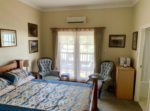 Settlers Hotel York - Cruises Travel 0