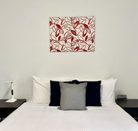 Sevens Avenue Guest House - Cruises Travel