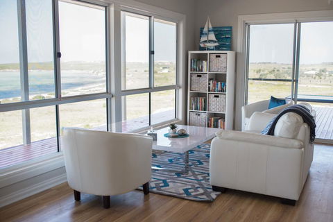 Shades Of Blue Eco Retreat - Cruises Travel 0