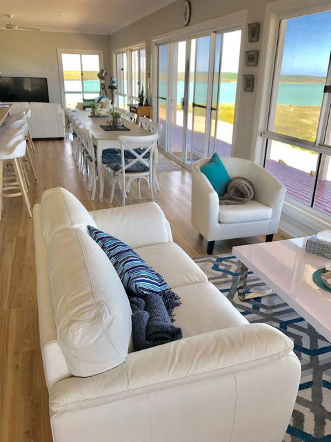 Shades Of Blue Eco Retreat - Cruises Travel 3