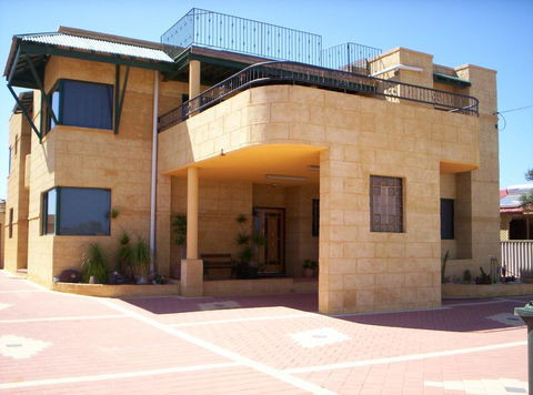 Shark Bay Views B & B - Travel Search 0