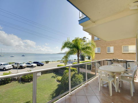 Shoal Bay Road, Castaways, Unit 04, 17 - Travel Agents 0