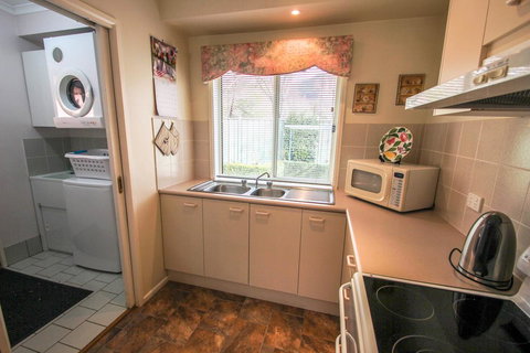 Silver Birches Holiday Unit 5 - Travel Agents 2